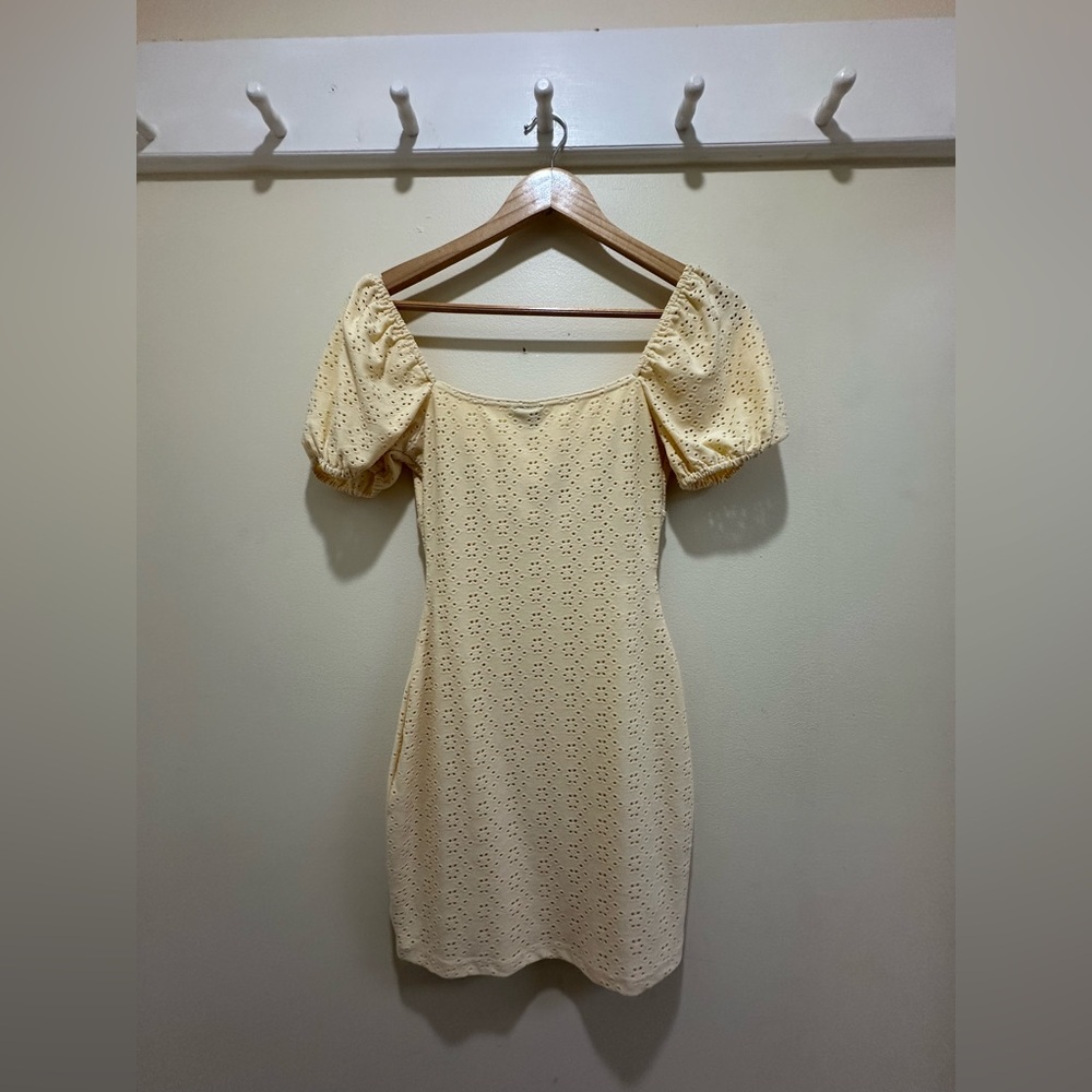 Windsor Light Yellow Eyelet Dress - Picture 9 of 9